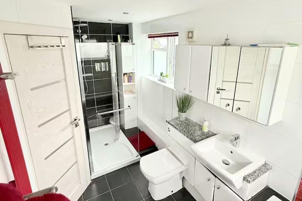 3 Bed-sleeps 6-hot Tub-pet Friendly-parking