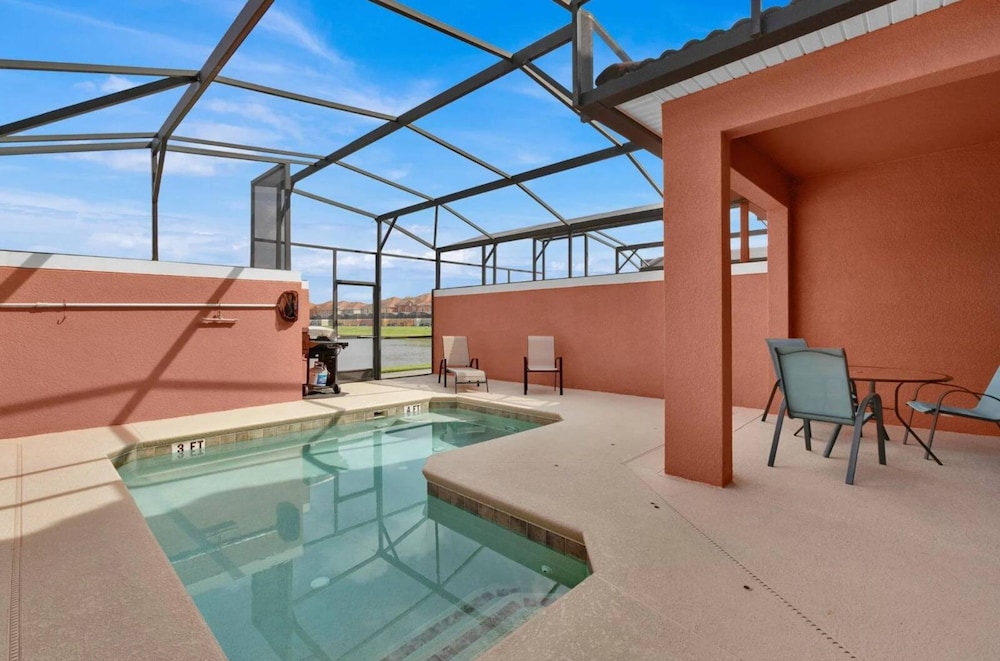 Amazing 4 Bedrooms 3 Bath Sleeps 10