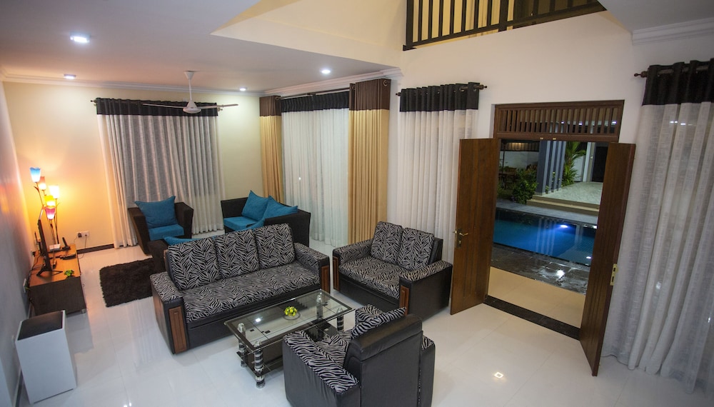Royal Mansion Luxury Villa