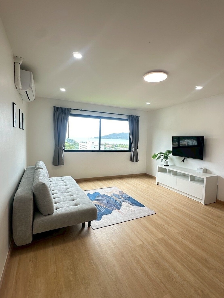 Hill Bay Suites