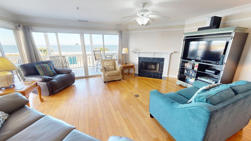 Pelican Point by Tybee Vacation Rentals