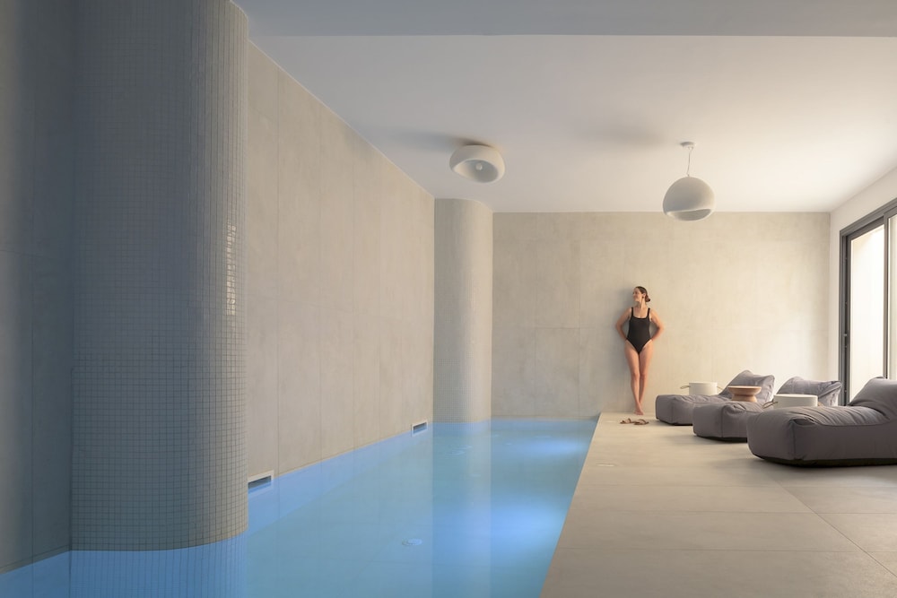 Luxurious Villa Dias With Tennis Court by Estia