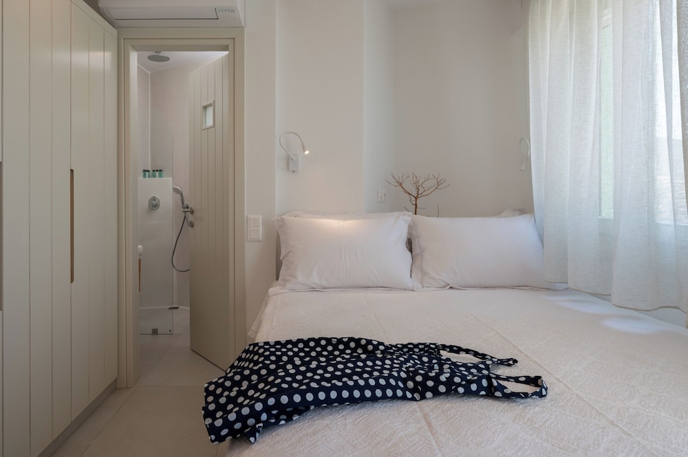 Castello Amorgos Suites