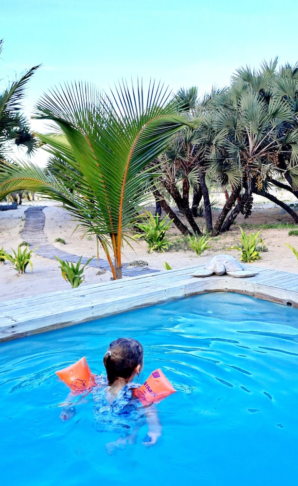 Sunset Villa - Luxury Beachfront Villa with Private Pool by Karula Sand Villas