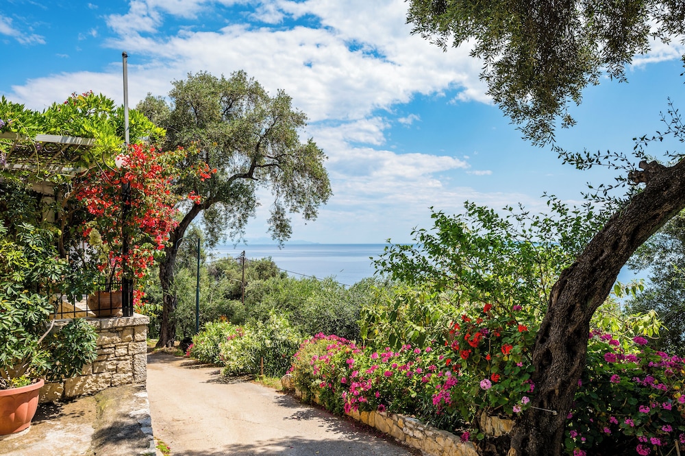 Tatiana Seaview House By Konnect photo 4