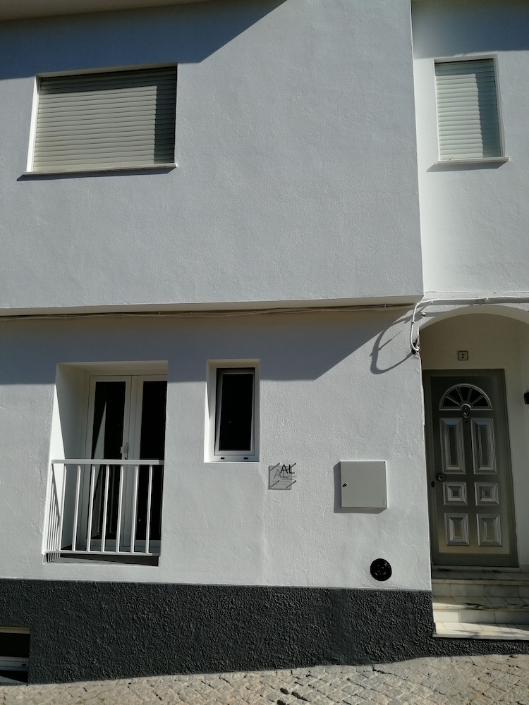 Ocean's 7 - Lagos Guest House view 5
