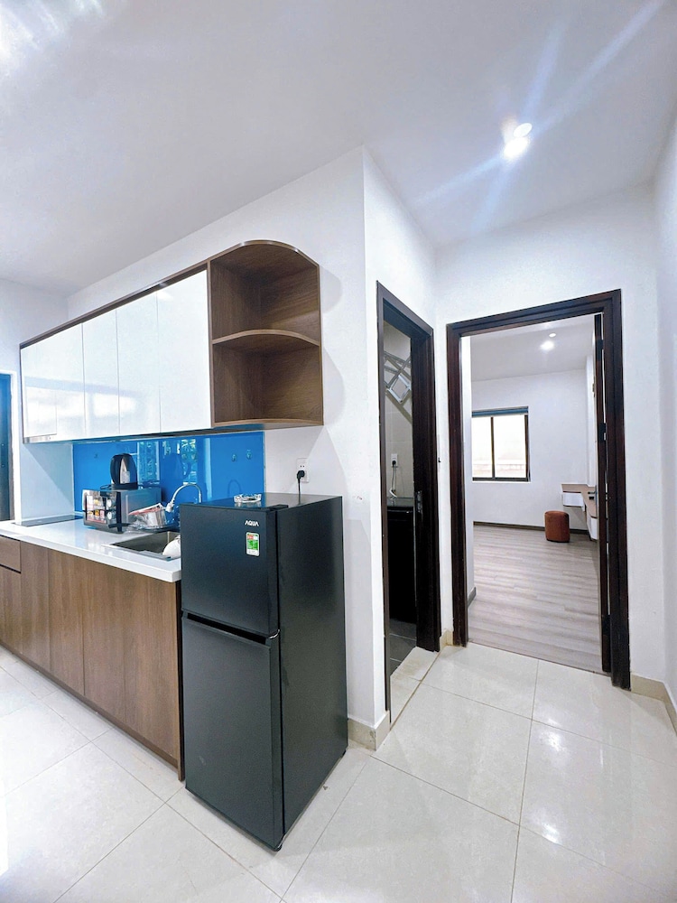 LOUIS OTIS APARTMENT 03