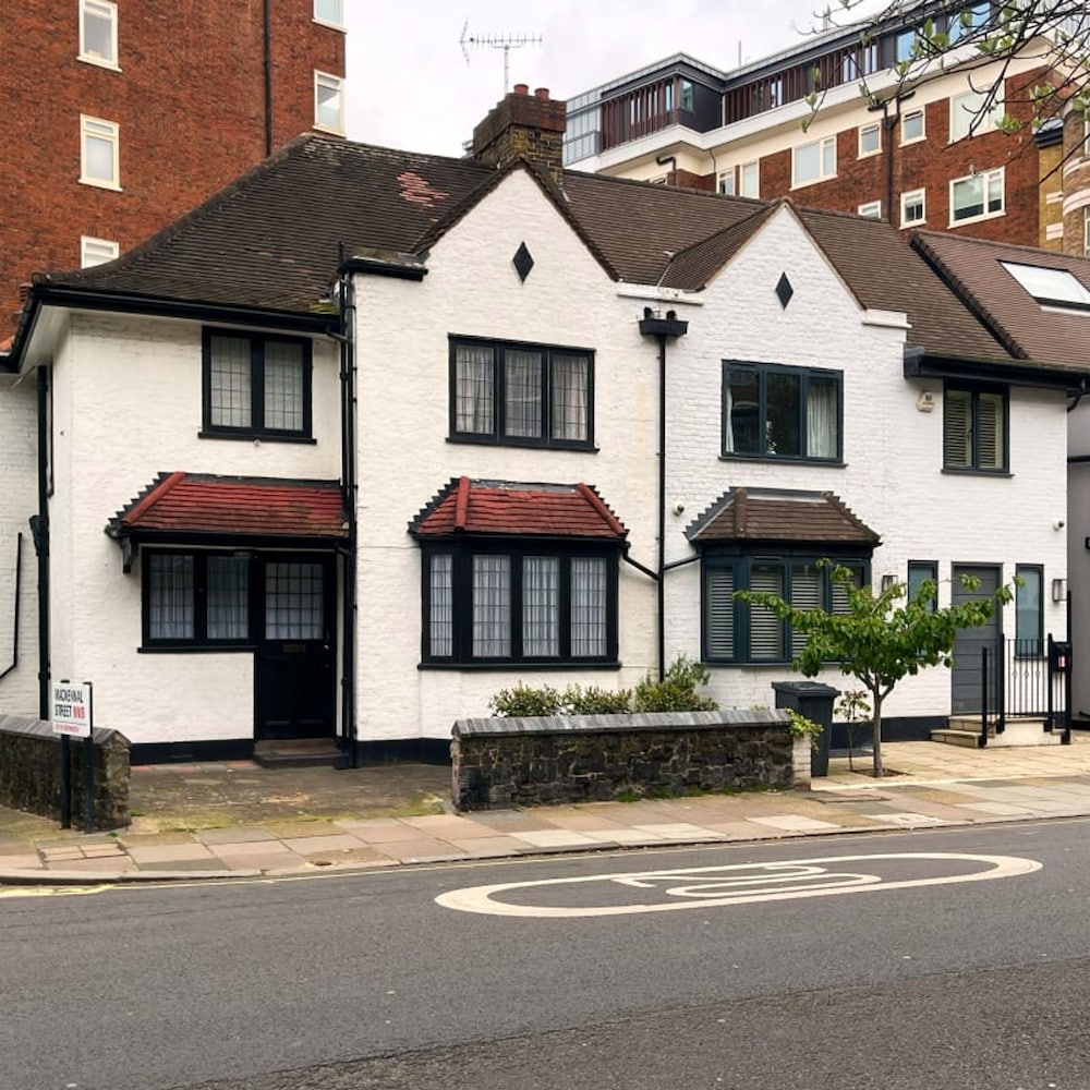 The Regent s Park Scenery - Spacious 3bdr House w Garden and Study Room