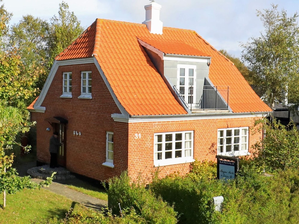 6 Person Holiday Home in Albaek