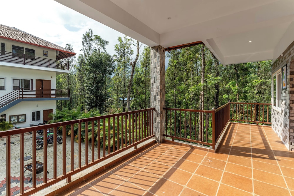 Treebo Arabica Valley-Coffee Plantation Retreat