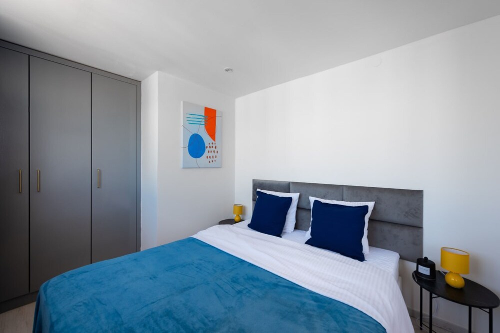 Exclusive 3 bedrooms apatment in Prague