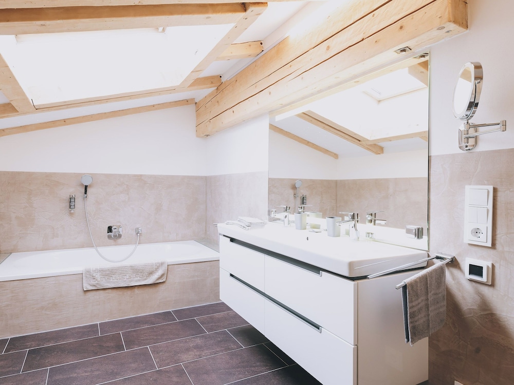 Kohlis Alpine Home by we rent