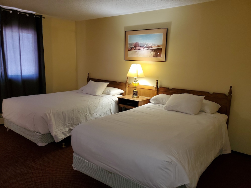 Englehart Inn