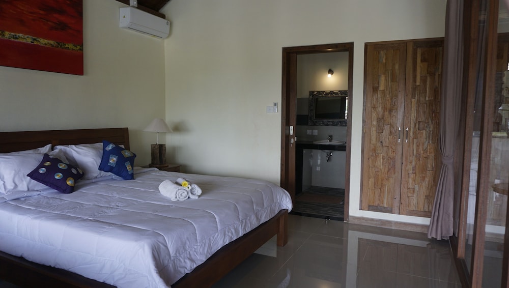 Sari Bamboo Bungalows