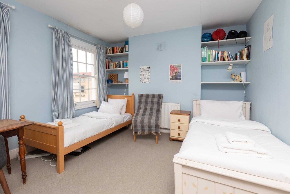 Charming 2BD Georgian Town House - Camden Town