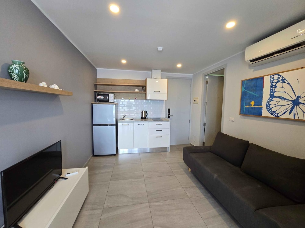 Bay Breeze 1 Bed T2-415