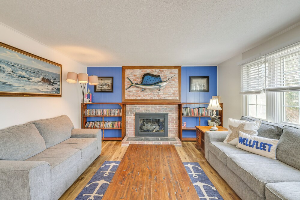 2 Mi to Beach: Wellfleet Home w/ Bike Trail Access