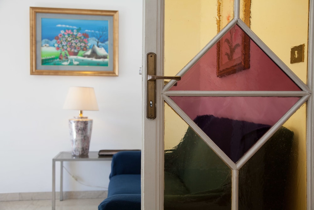 Rental In Rome Devoti Apartment