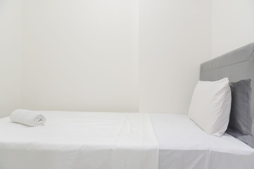 Comfy Stay 2BR at Podomoro Golf View Apartment