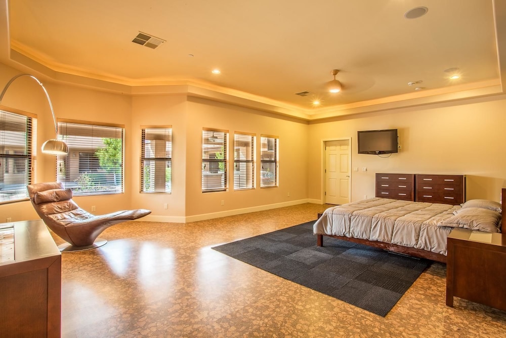 Bella Turquoise By Signature Vacation Rentals