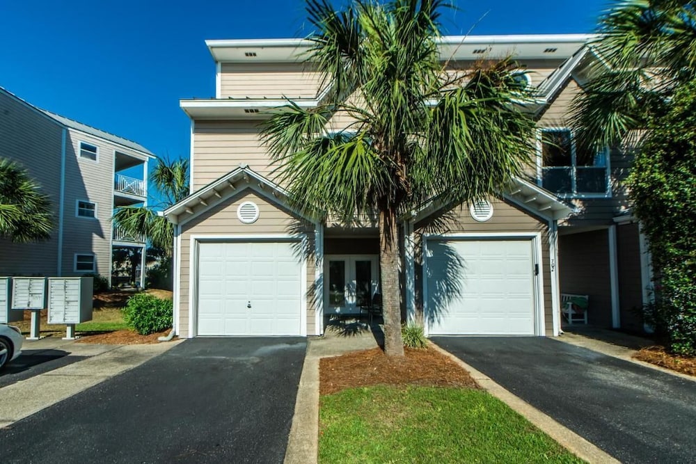 Beach Pointe #703 - Beach Haven