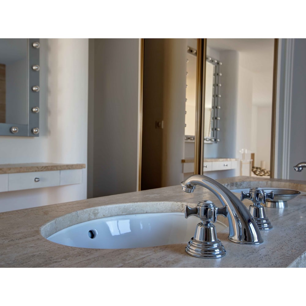 Chateau du Palanquey & SPA