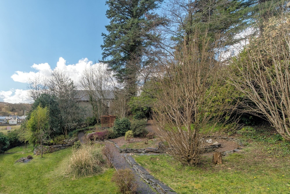 Elen's Castle Hotel