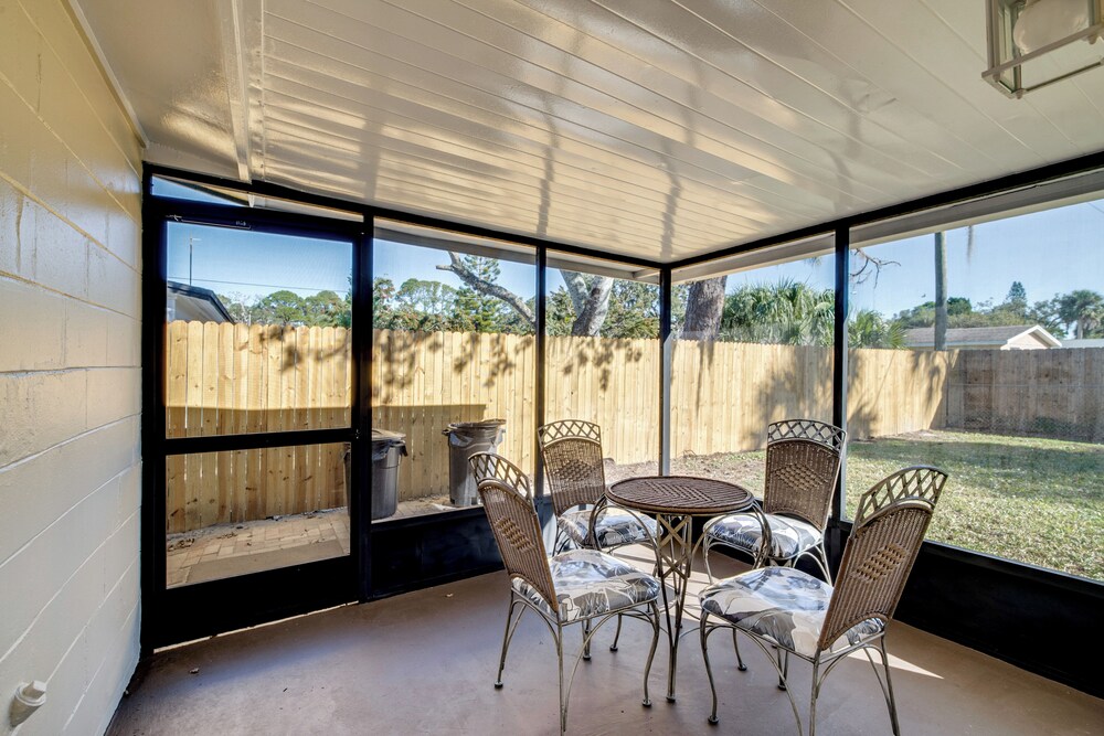 2 Mi to Gulf! Pet-friendly Home in New Port Richey