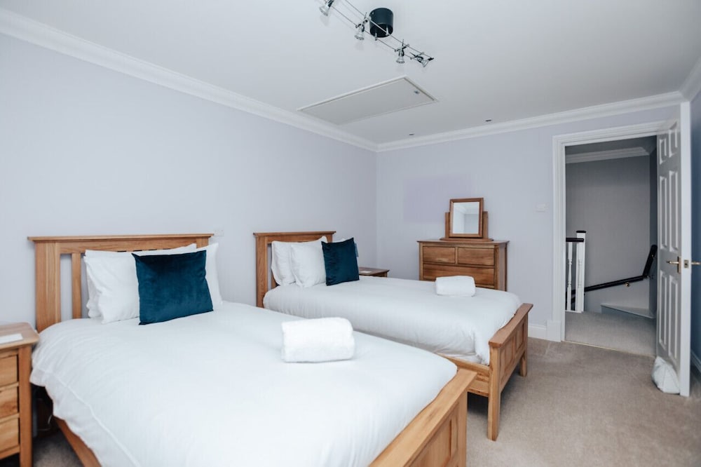 Olive Tale - From 225 Per Night view 3