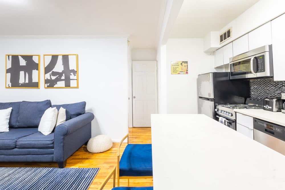 26-1c Gramercy Large 1BR WD
