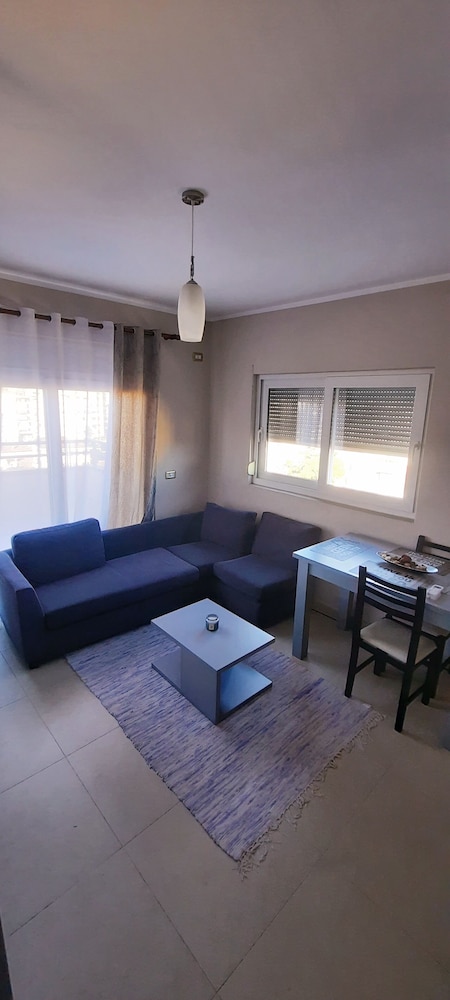 Lovely 1- Bedroom Apartm, Huge Balcony, Lovely View