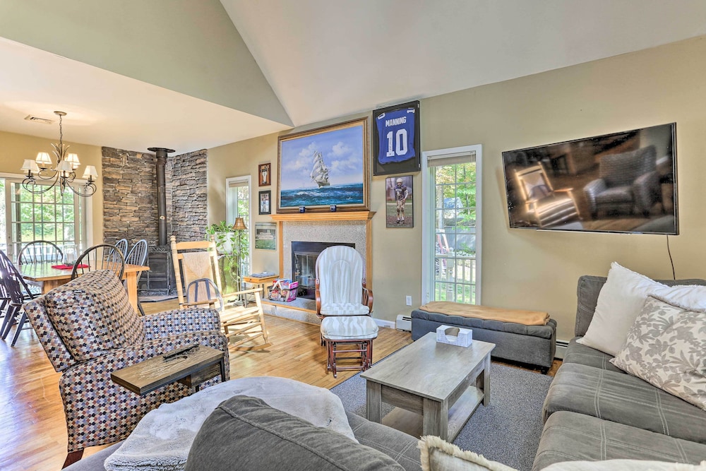 Pet-friendly Grand Pine Bush Retreat on 2 Acres! - Property Image 32