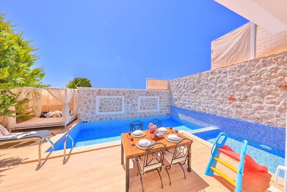 Nergiz Villas