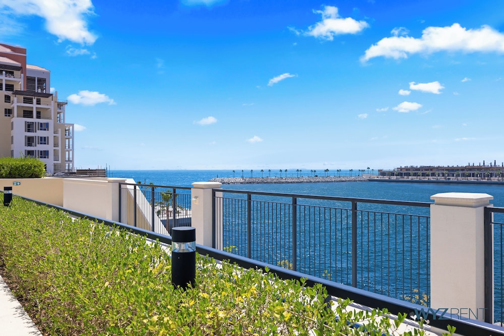 Bayfront 1BR in La Sirene 2 Seaport View