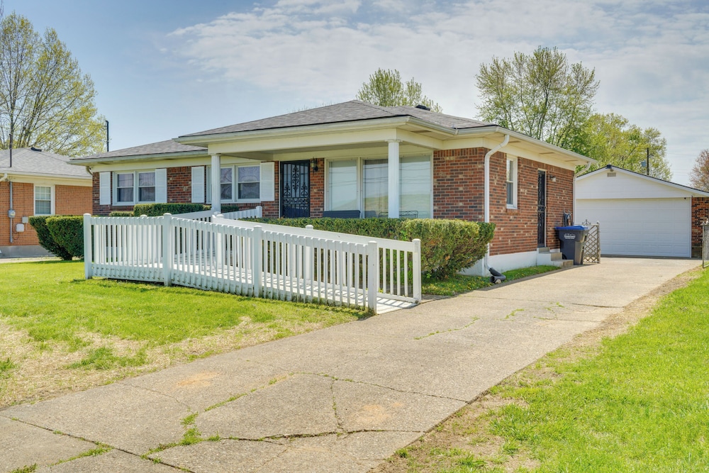 11 Mi to Uofl & Norton Hospital: Louisville Home