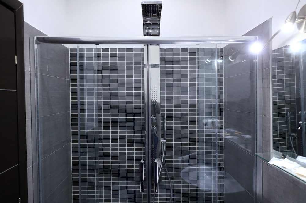 Mirko Luxury Inn