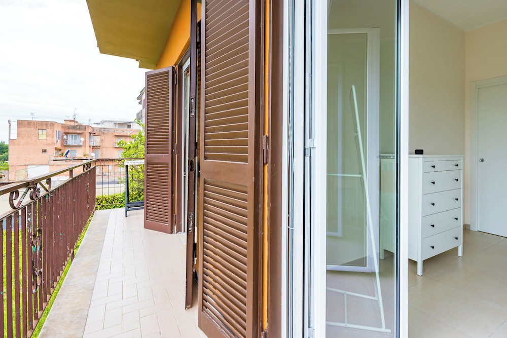 Domus Capodimonte Flat by Napoliapartments