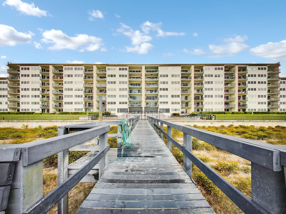 N4 Amelia South 2 Bedroom Condo