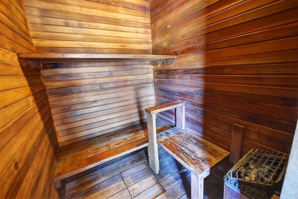 Idle A While Cabins