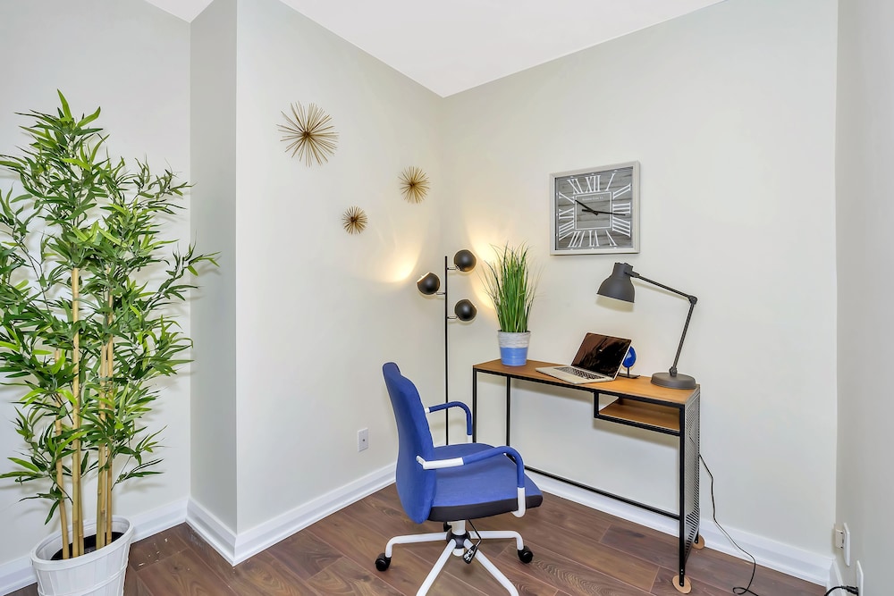 QuickStay - Elegance in Yorkville (Yonge & Bloor)