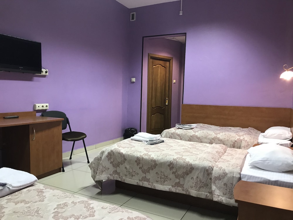 Good Cat - Hostel