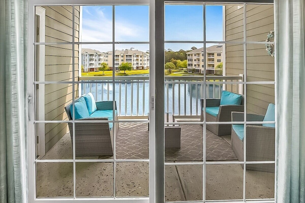 Magnolia Pointe Magnolia Lake 4820-303 2 Bedroom Condo