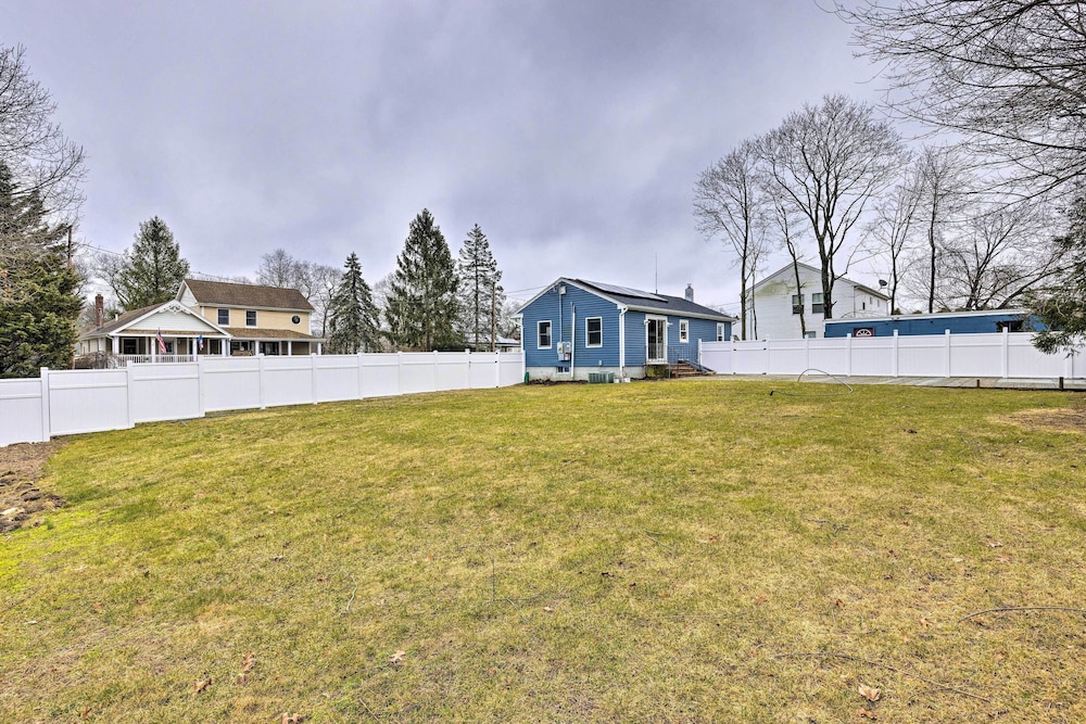 Charming Rocky Point Home 1 Mi to Beach! - Property Image 7