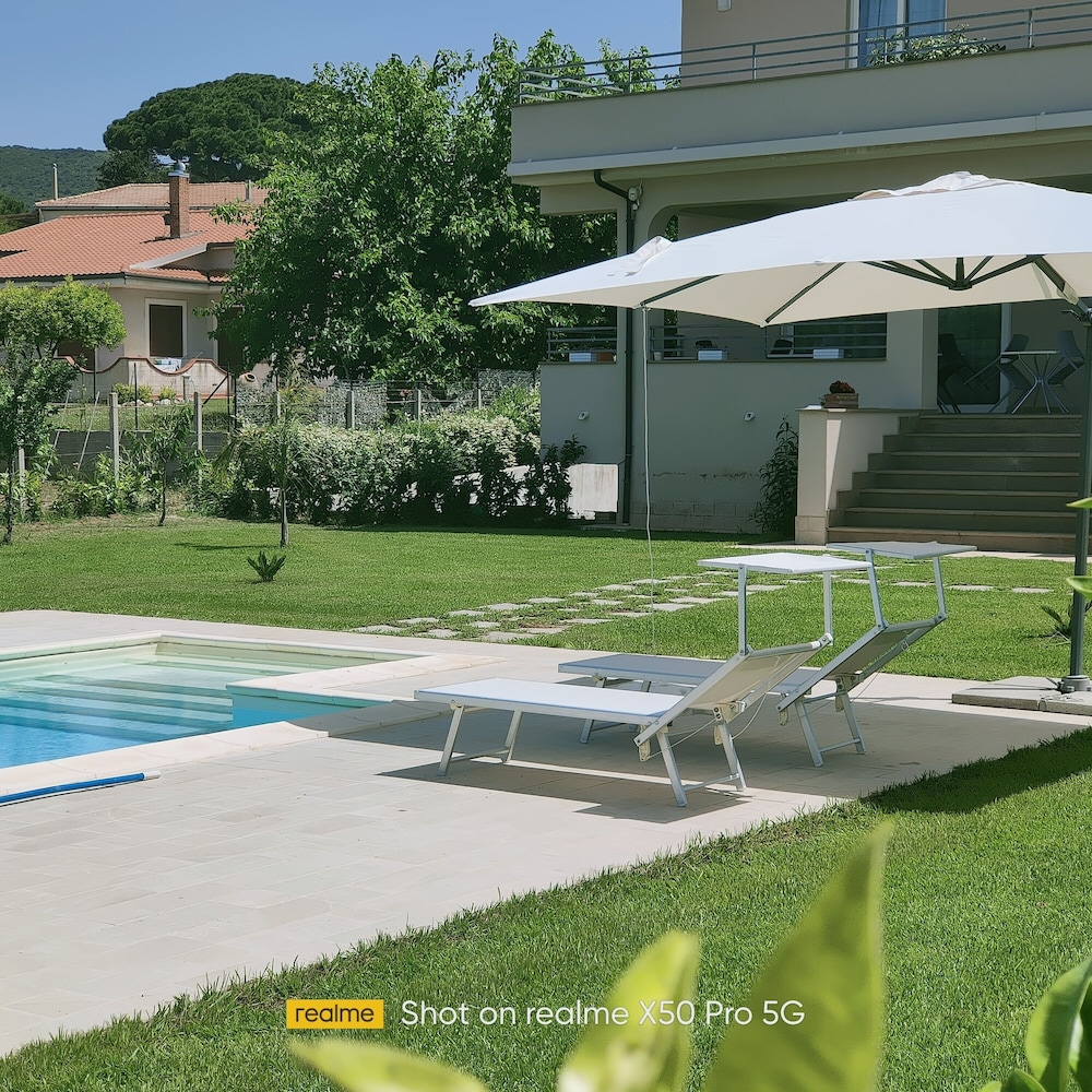 Villa Lauro Luxury B&B