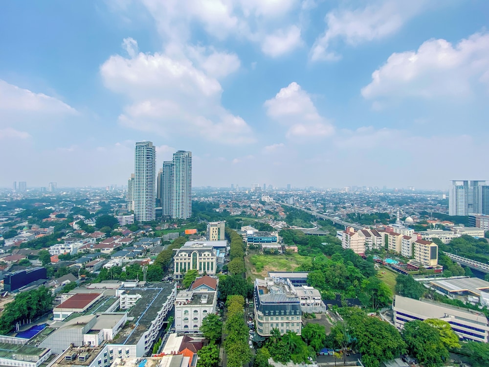 Nice And Homey Studio Apartment At Kemang Mansion