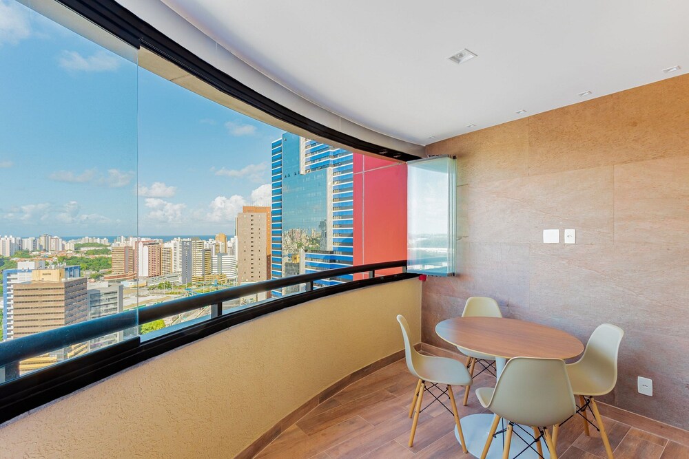 CA02 - Lindo Apt 500m Salvador Shopping