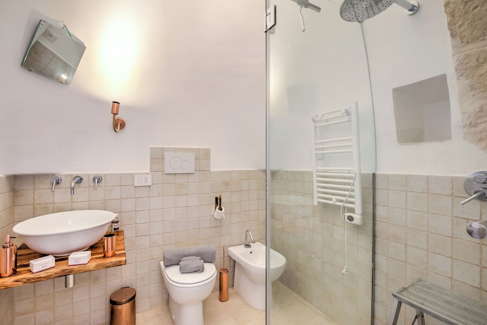 Dimora Tra Gli Ulivi With Private Jacuzzi