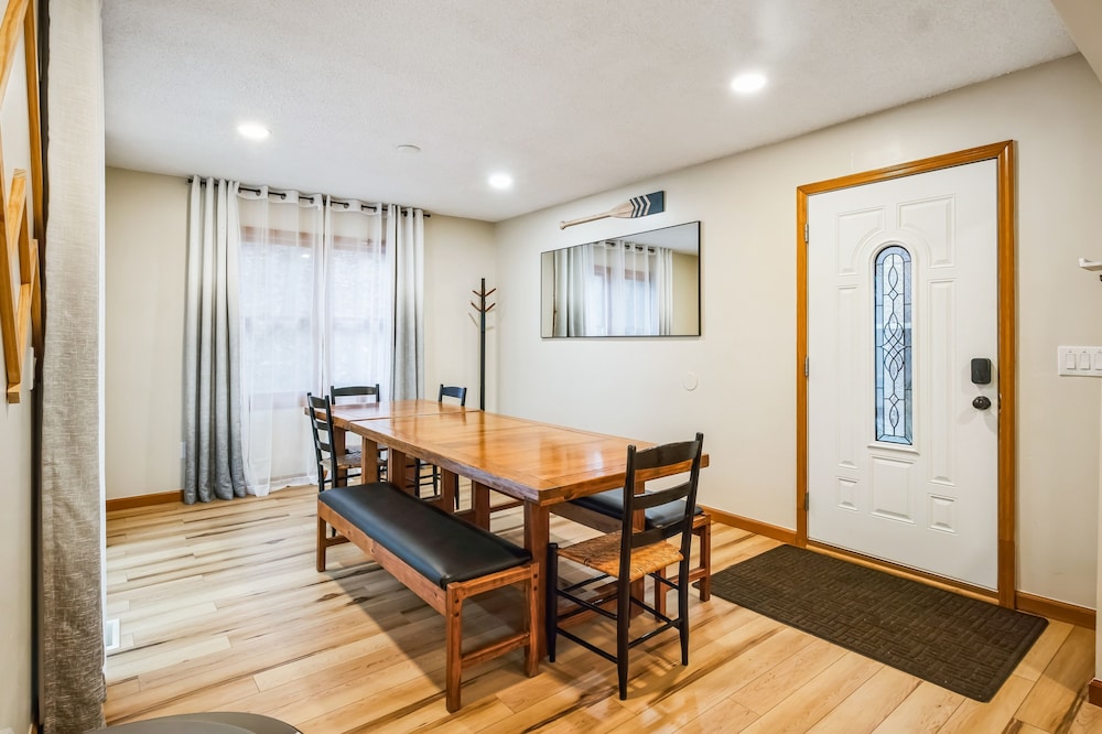 Deerfield Hideaway At Old Smokey 5 Bedroom Home