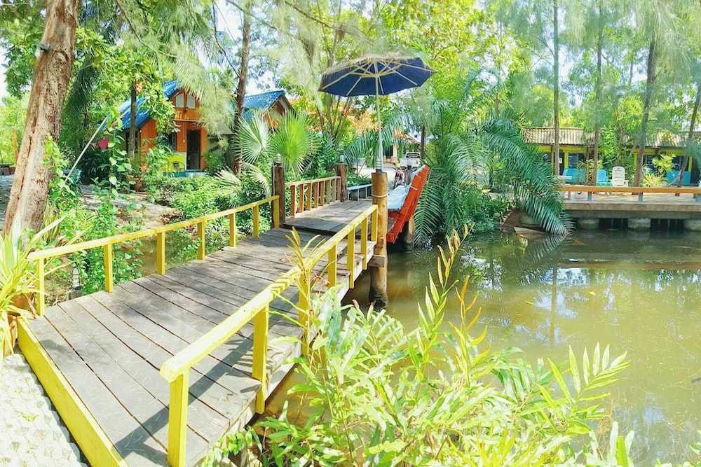 Laguna Resort