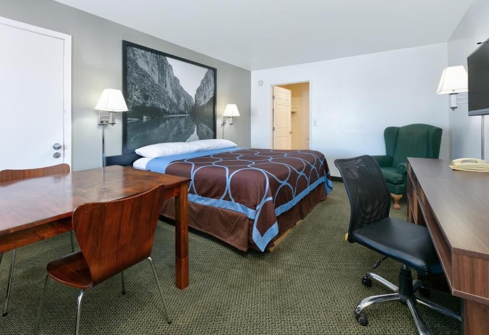 Red River Inn